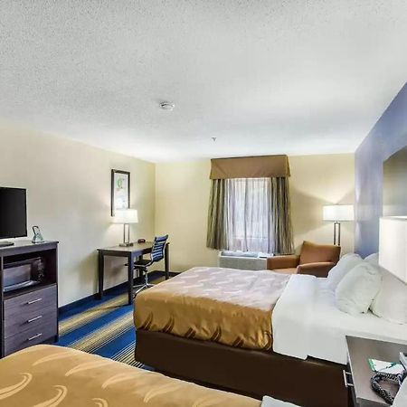 Quality Inn Charleston Extérieur photo