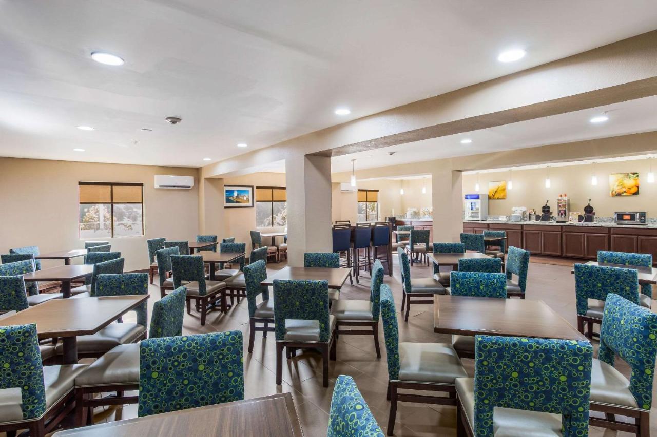 Quality Inn Charleston Extérieur photo