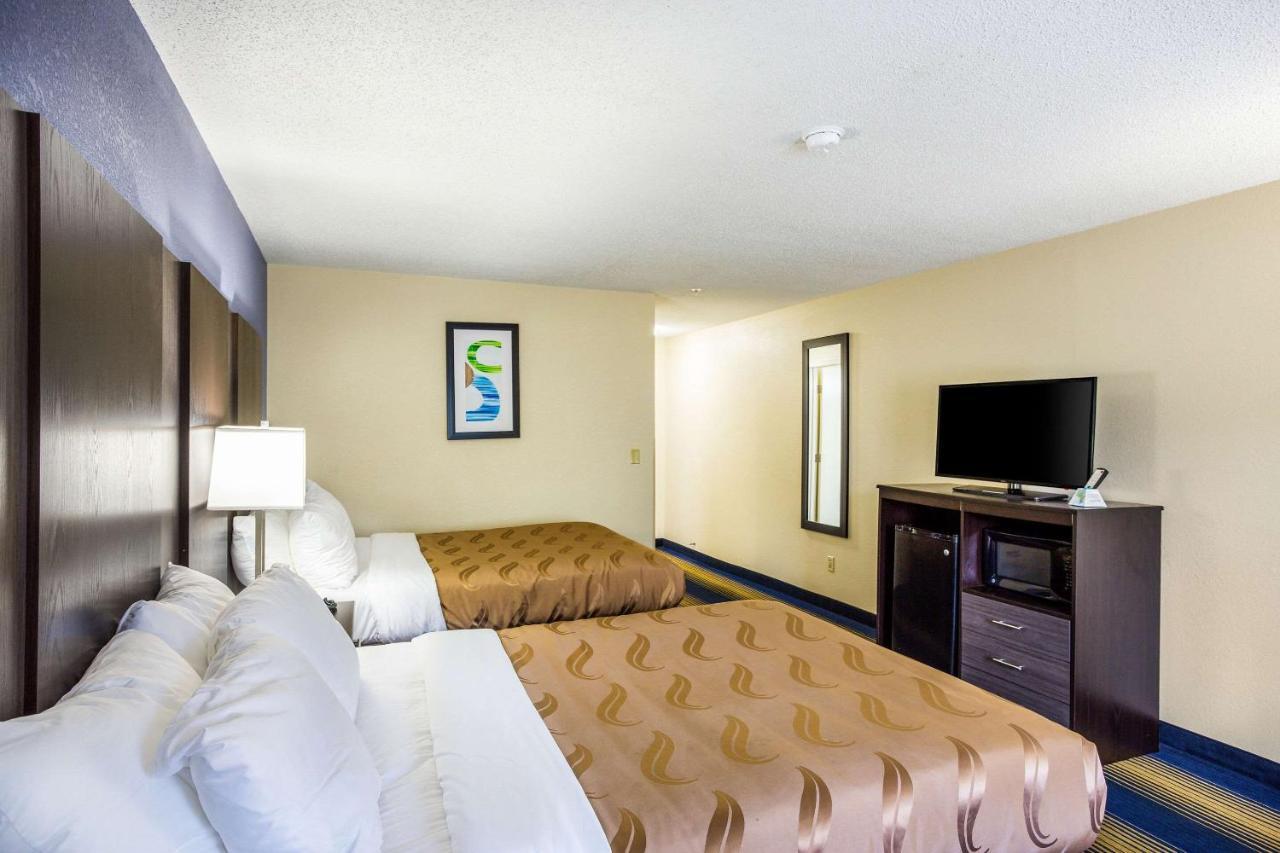 Quality Inn Charleston Extérieur photo