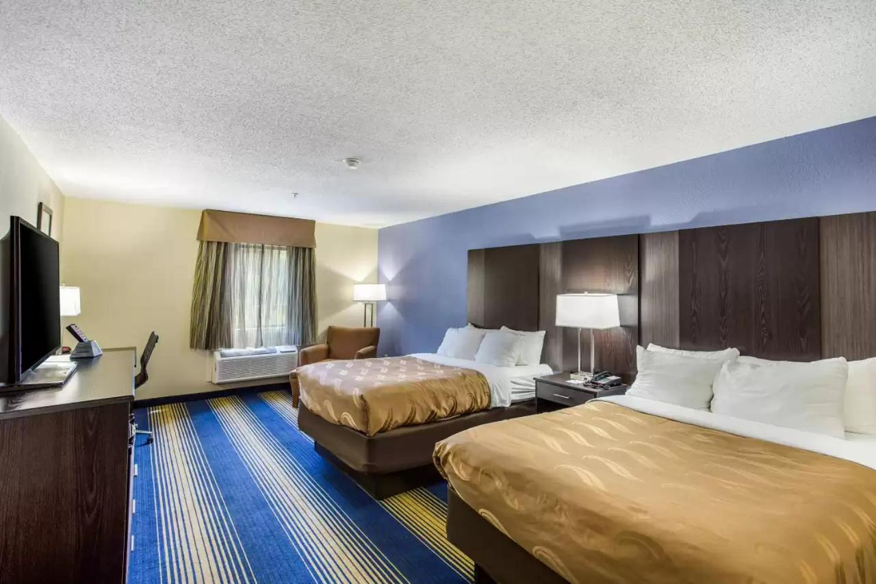 Quality Inn Charleston Extérieur photo